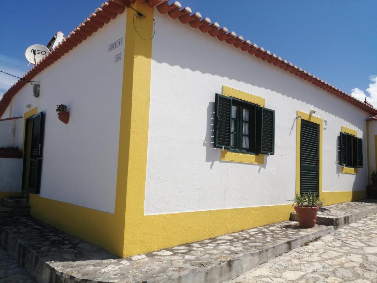 Casas Da Lagoa - 4 Casas De Ferias Independentes Santo Isidoro 外观 照片