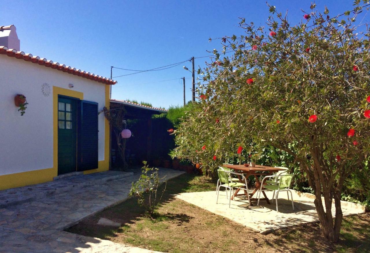 Casas Da Lagoa - 4 Casas De Ferias Independentes Santo Isidoro 外观 照片